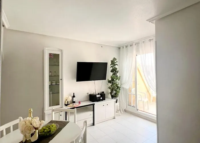 Holiday Apartment Апартаменты Торевьиа