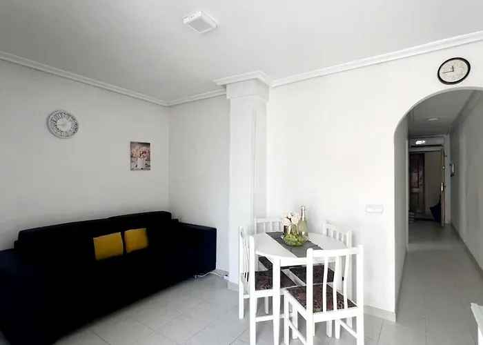 Апартаменты Holiday Apartment Торевьиа
